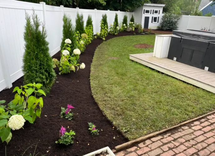 Arrowwood Landscaping Chautauqua County Edging Mulch bed